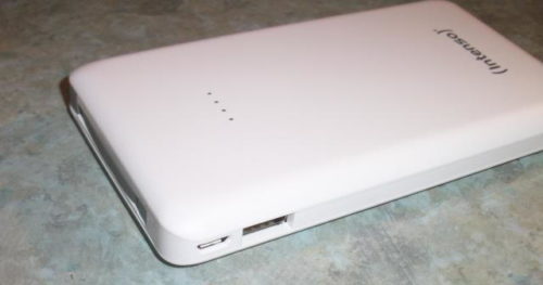 Intenso Powerbank S10000 USB-Anschlüsse seitlich