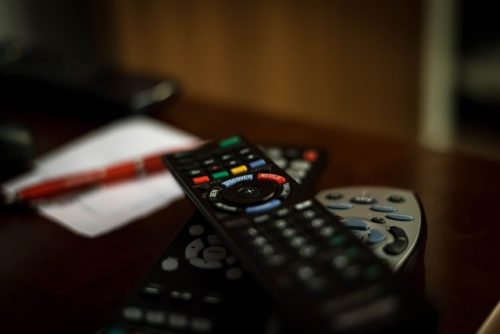 Fernbedienungen für Fernseher und Receiver