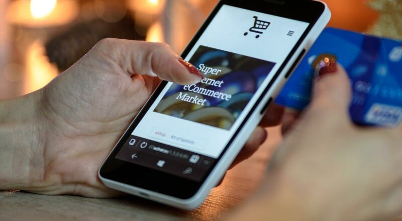 Onlineshop auf dem Smartphone geöffnet