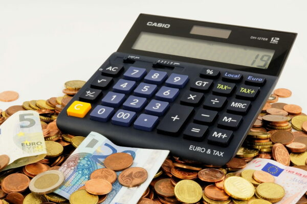 Geld verdienen mit dem eigenen Podcast Mit deinem Podcast Geld verdienen