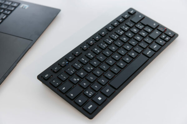 CHERRY KW 9200 MINI: Kabellose Kompakttastatur
