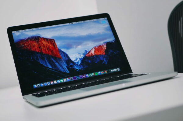 MacBook mit macOS