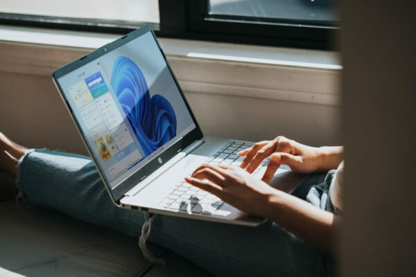 Windows 11 auf einem Laptop Windows 11 auf einem Laptop