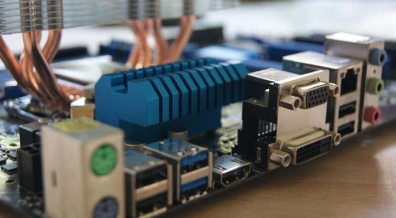 USB 2.0 und USB 3.0 Anschlüsse am Mainboard